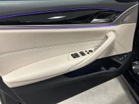 BMW 545 e xDrive M Sport / HUD / Dragkrok / Keyless 210kW