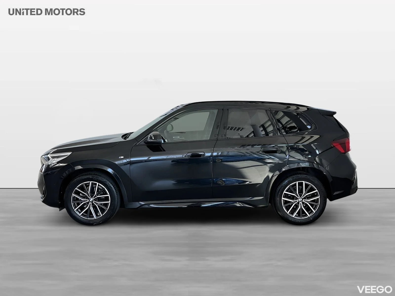 BMW X1 sDrive18i M Sport Drag Rattvärme Sportstolar ParkAssist 0kW