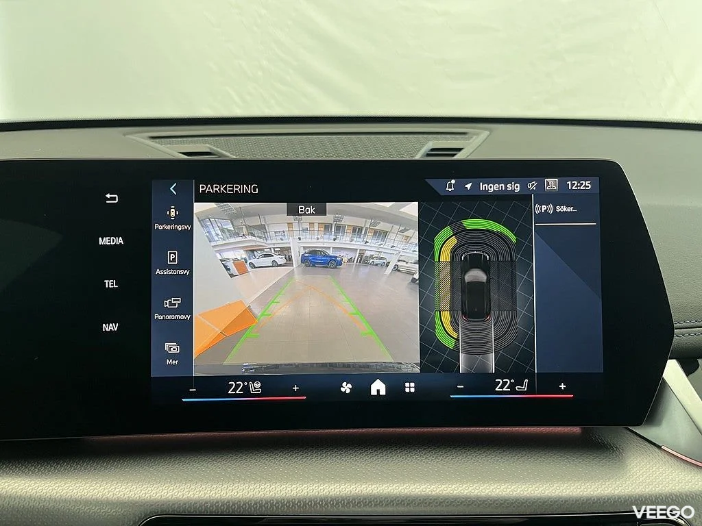 BMW X1 sDrive18i M Sport Drag Rattvärme Sportstolar ParkAssist 0kW