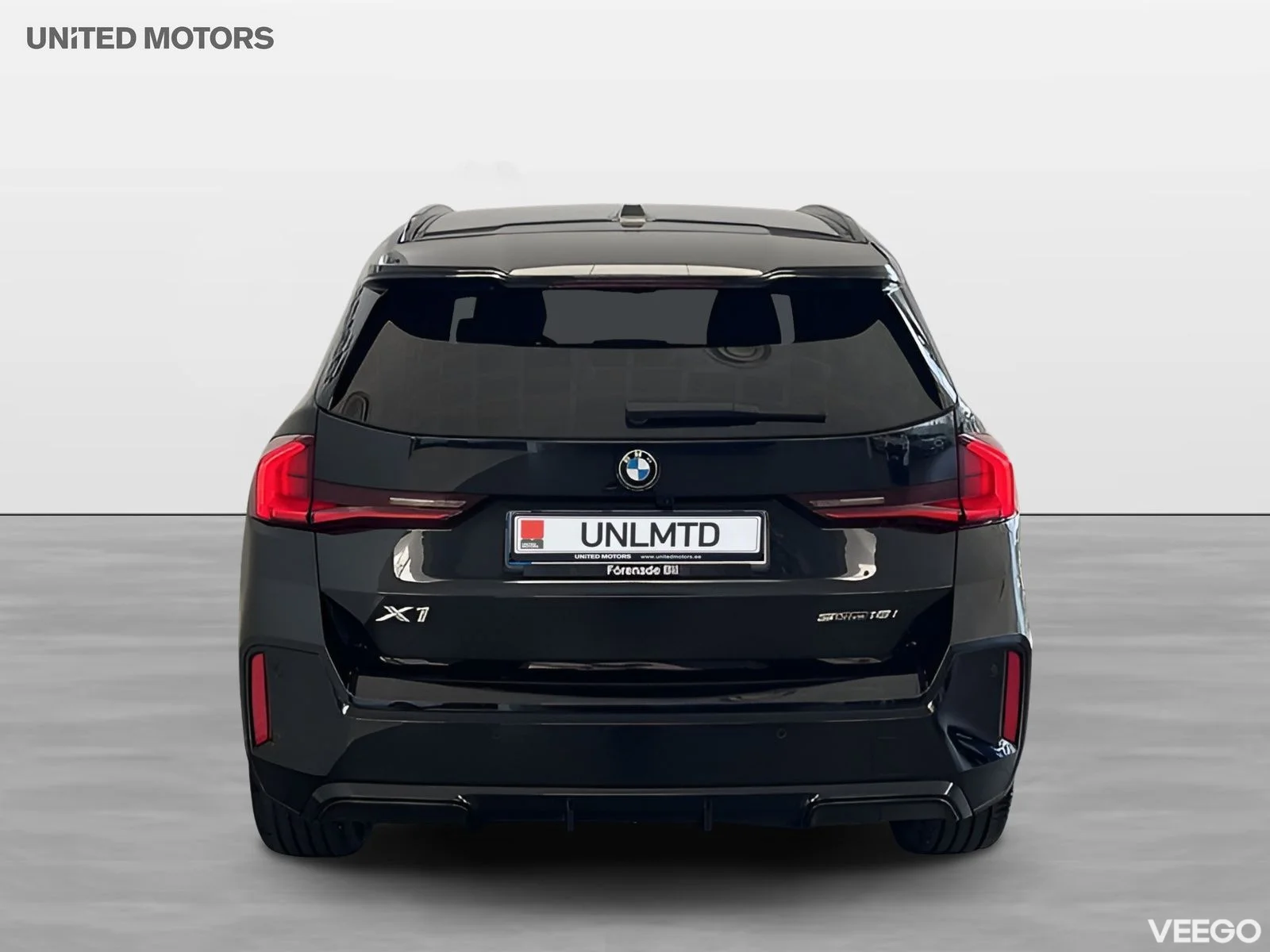 BMW X1 sDrive18i M Sport Drag Rattvärme Sportstolar ParkAssist 0kW