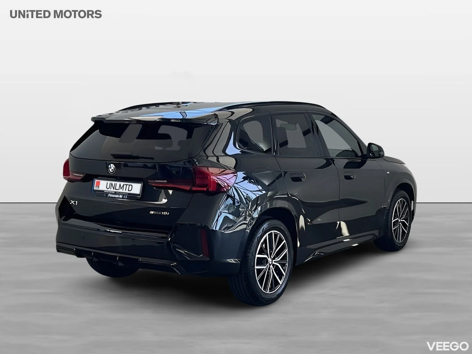 BMW X1 sDrive18i M Sport Drag Rattvärme Sportstolar ParkAssist 0kW
