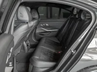 BMW 330 2.0 240kW thumbnail