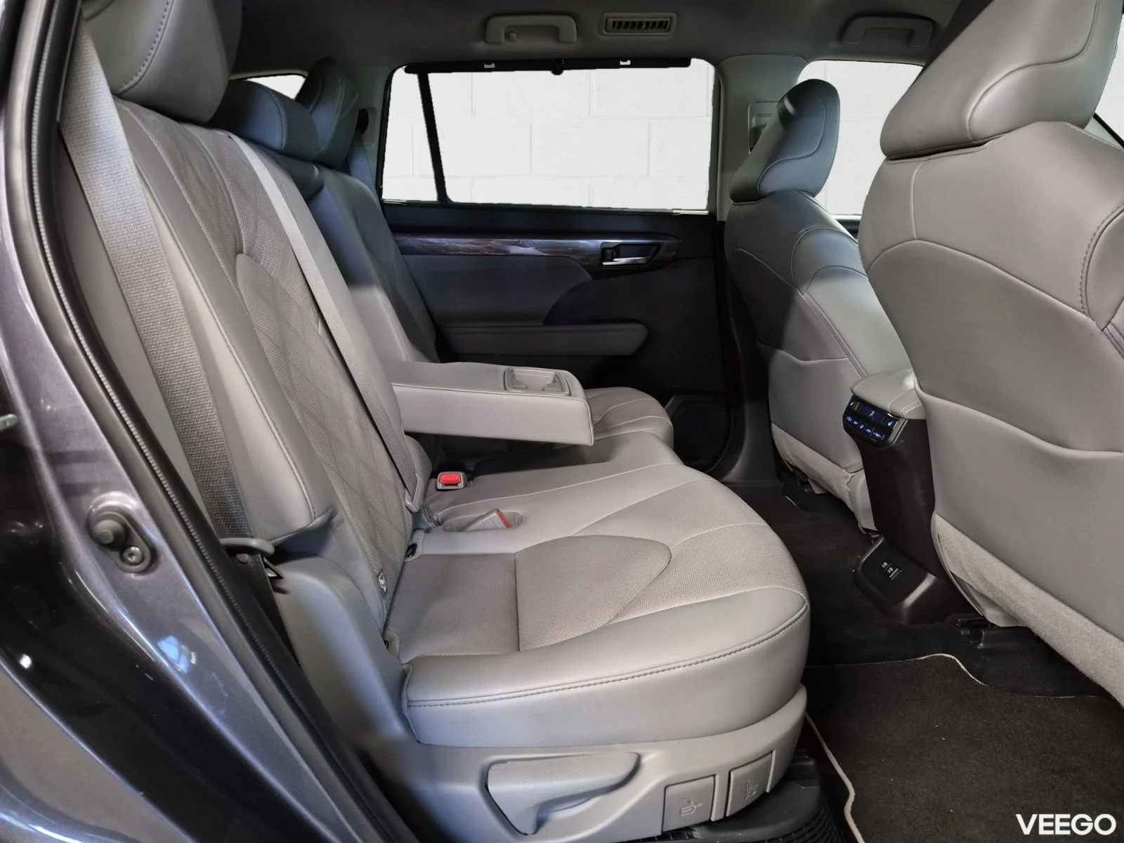 Toyota Highlander Premium AWD 2.5 140kW