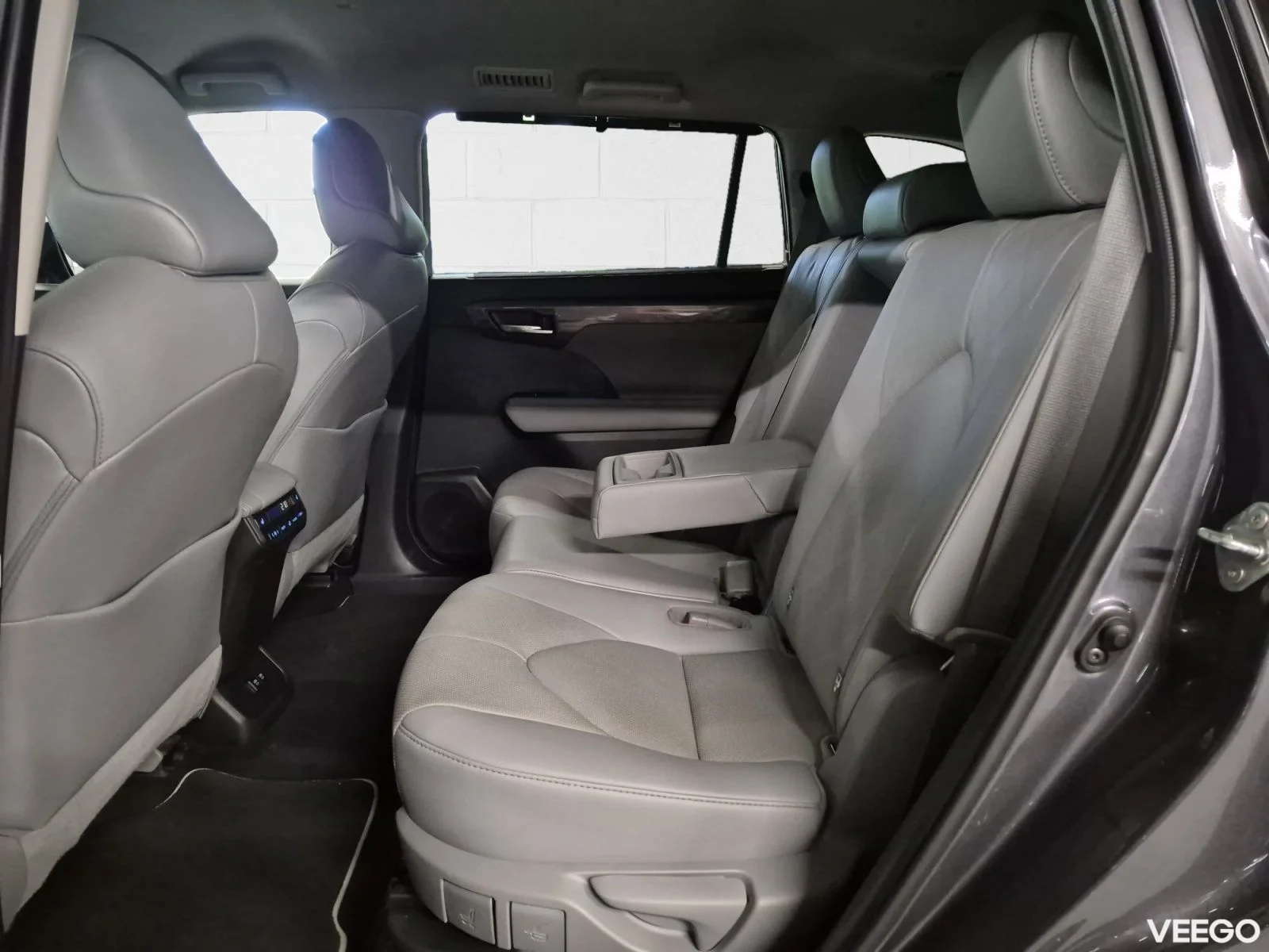 Toyota Highlander Premium AWD 2.5 140kW