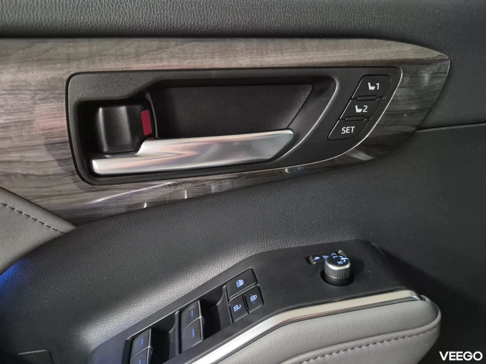 Toyota Highlander Premium AWD 2.5 140kW