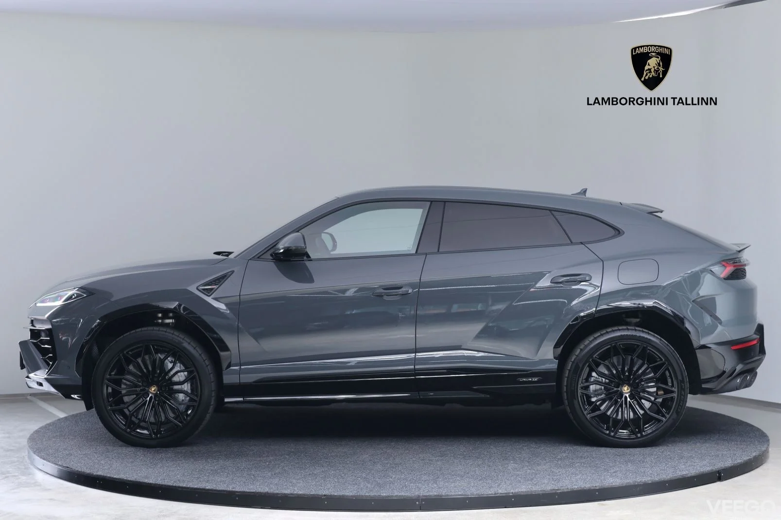 Lamborghini Urus - 456kW