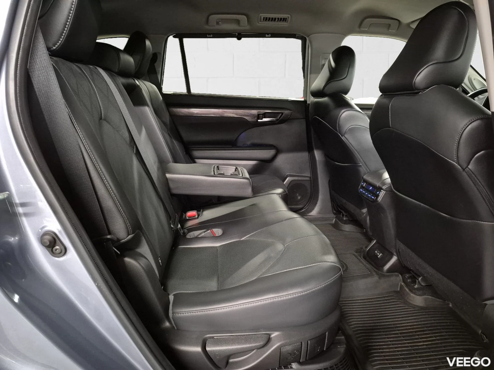 Toyota Highlander Premium AWD 2.5 140kW