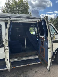 Chevrolet Chevy Van G20 6.2 97kW thumbnail