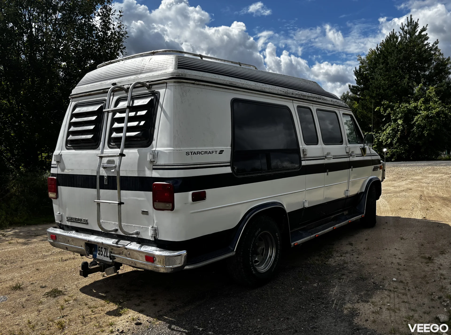 Chevrolet Chevy Van G20 6.2 97kW