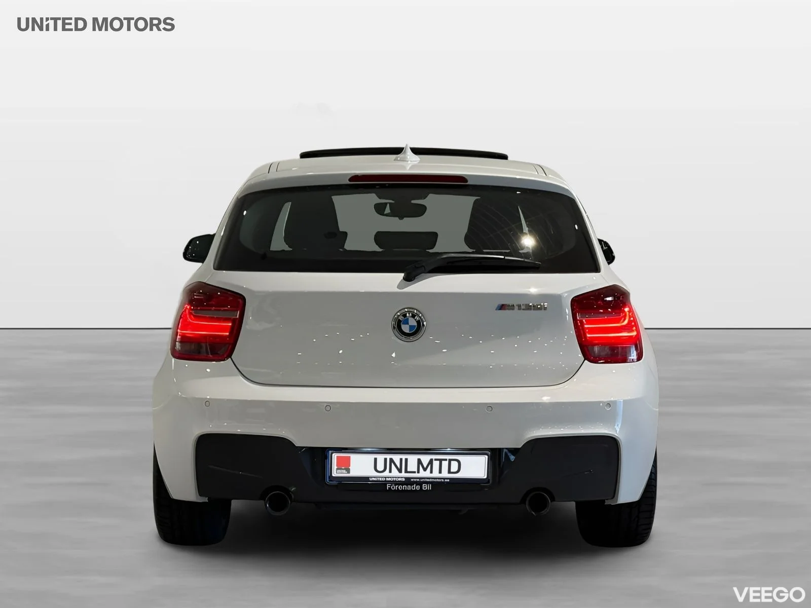 BMW M135 Glastaklucka HiFi Högtalare Sportstolar 18" 0kW