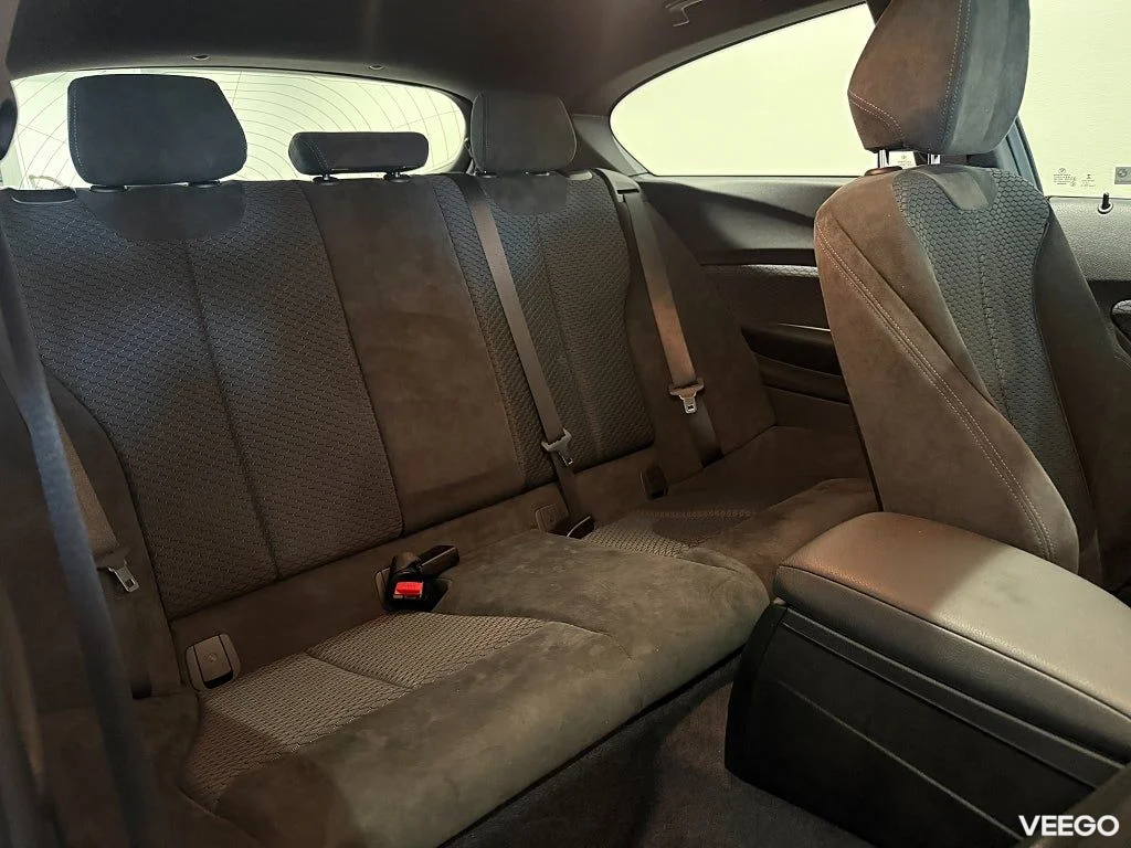 BMW M135 Glastaklucka HiFi Högtalare Sportstolar 18" 0kW