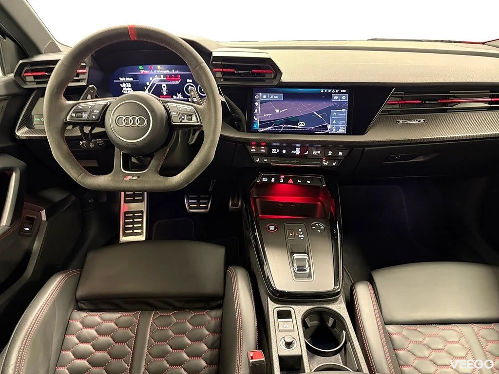 Audi RS 3 Sedan 400HK /RS-Design+ /HuD /Sportavgas /Se Spec 294kW