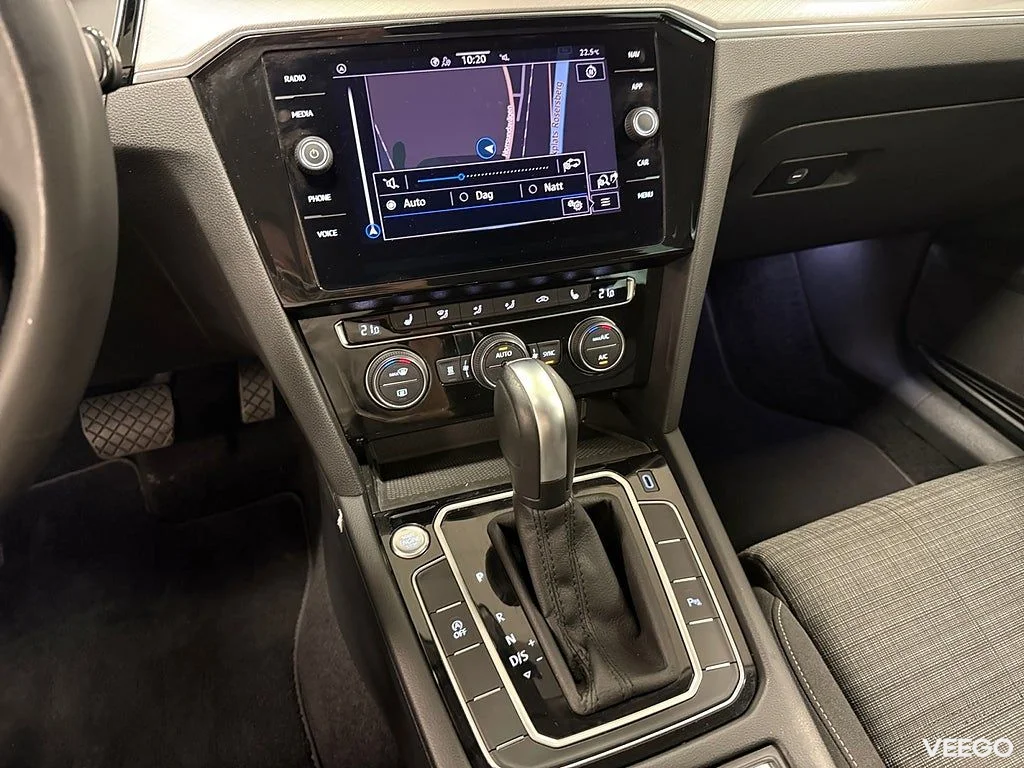 Volkswagen Passat SC DSG 150HK R-Line Executive Business /Moms 110kW