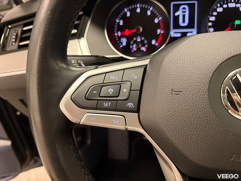 Volkswagen Passat SC DSG 150HK R-Line Executive Business /Moms 110kW