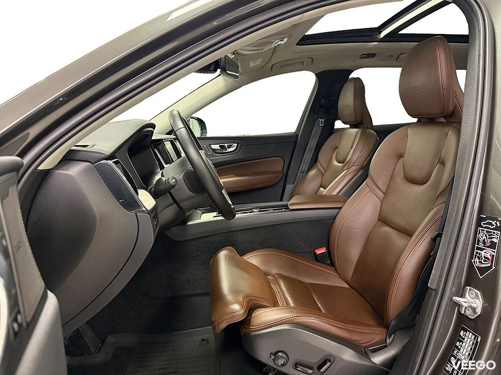 Volvo XC60 T8 TwEn AWD 392HK Inscription /Pano /Luft/Massage 288kW