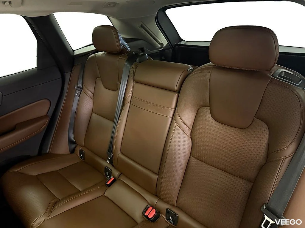 Volvo XC60 T8 TwEn AWD 392HK Inscription /Pano /Luft/Massage 288kW