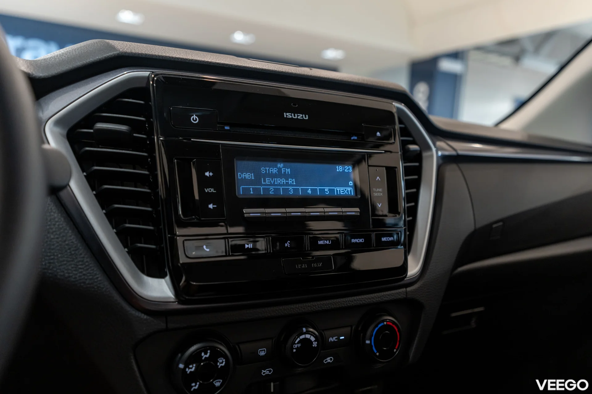 Isuzu D-Max 4WD LX BlackEdition 1.9 120kW