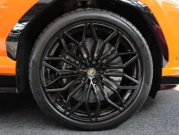 Lamborghini Urus SE 4 588kW thumbnail
