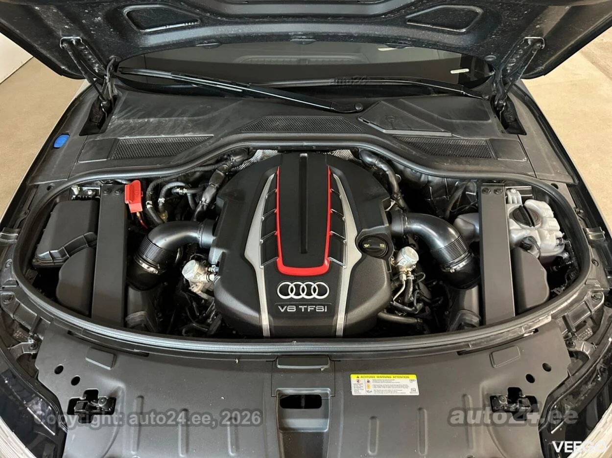 Audi S8 PLUS Quattro 4 445kW