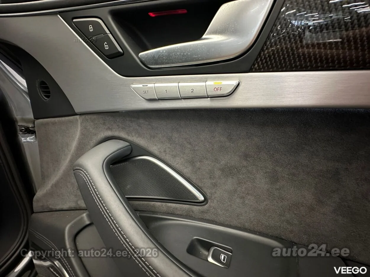 Audi S8 PLUS Quattro 4 445kW
