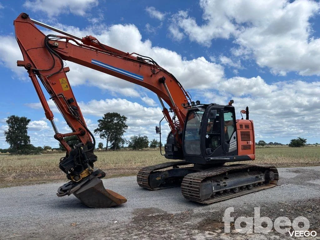 Hitachi ZX Bandgrävare med Redskap och Leica (137143) 122kW