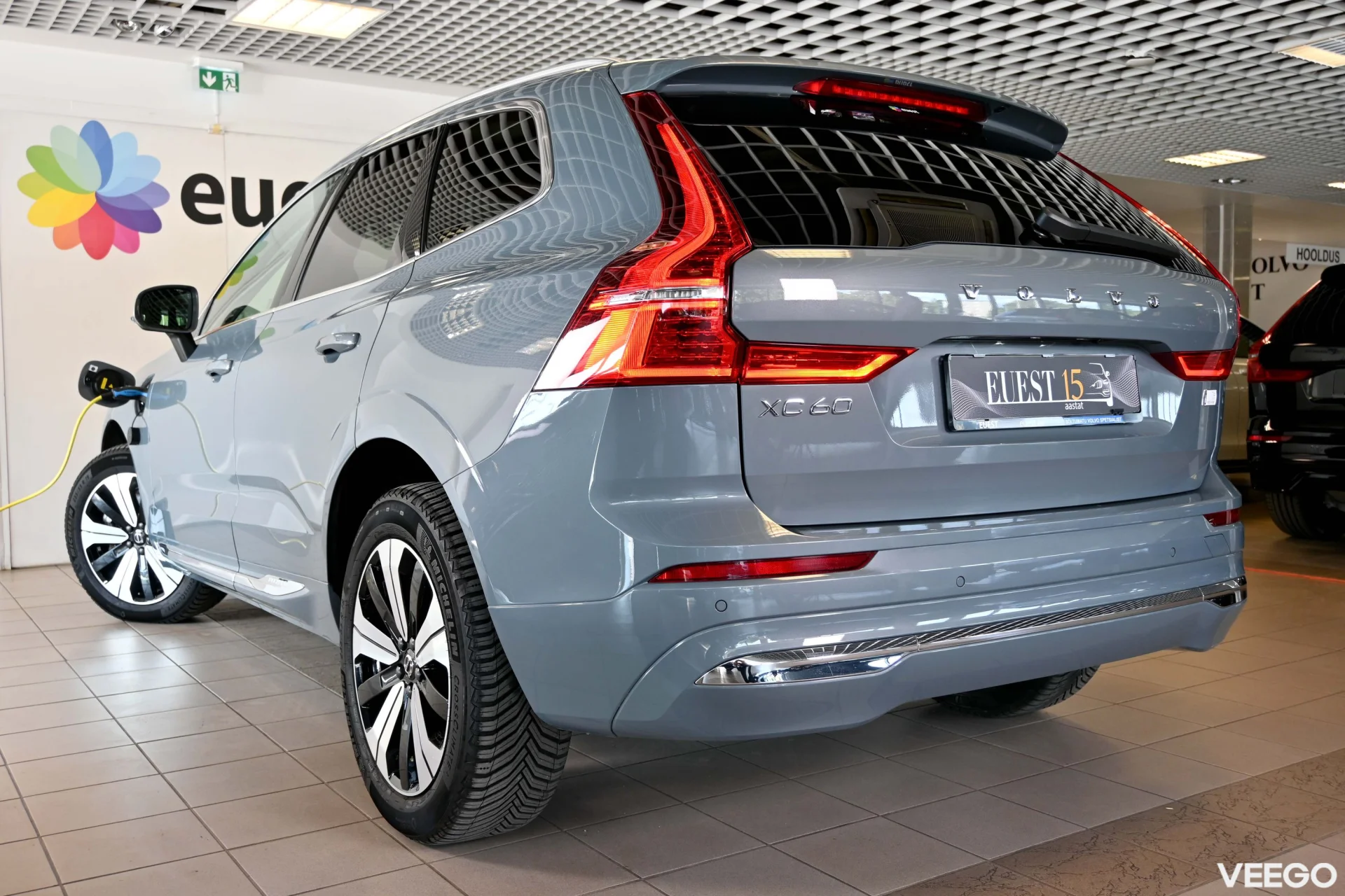 Volvo XC60 AWD H&K ULTIMATE BRIGHT XENIUM INTELLI SAFE PRO 2 293kW