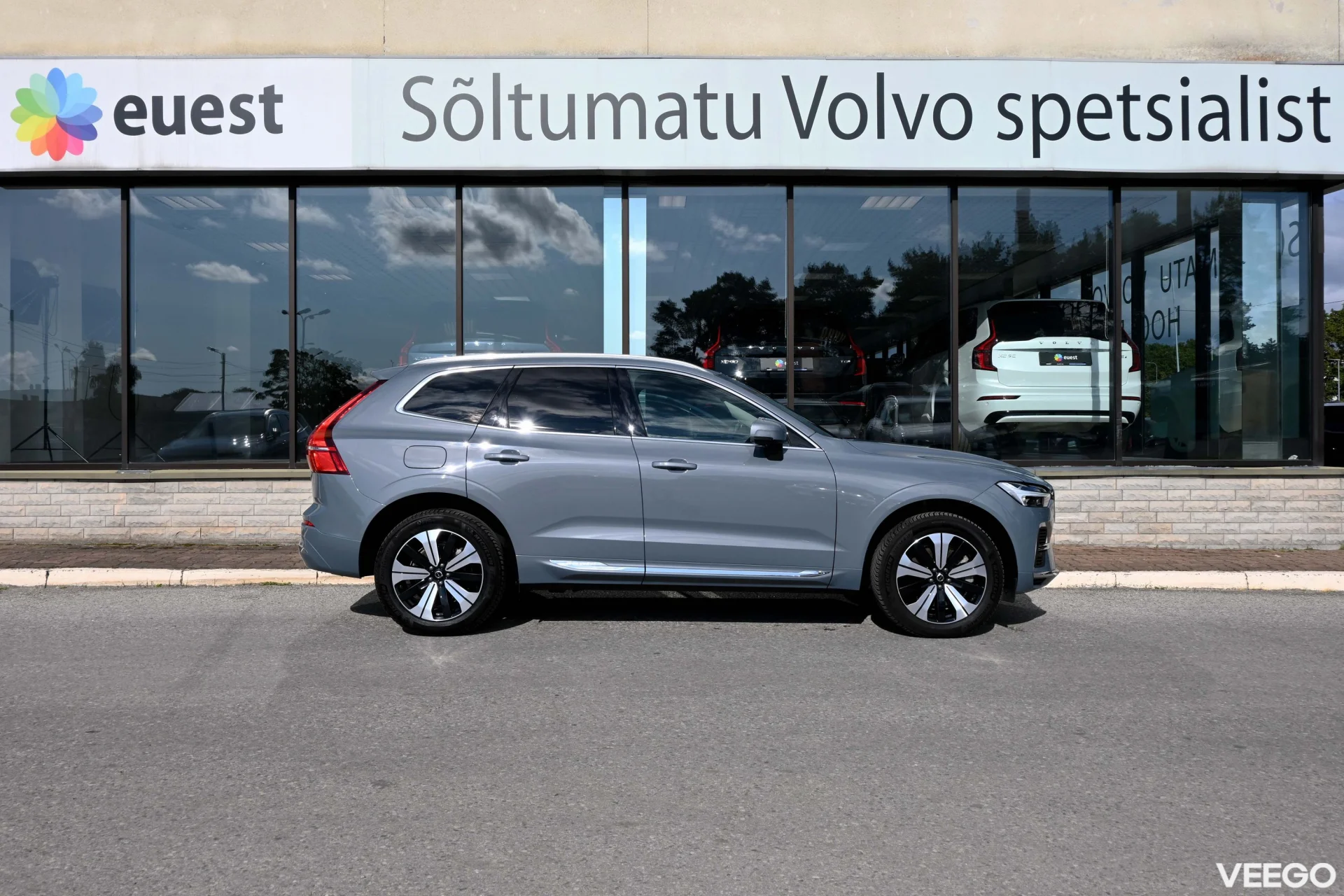 Volvo XC60 AWD H&K ULTIMATE BRIGHT XENIUM INTELLI SAFE PRO 2 293kW