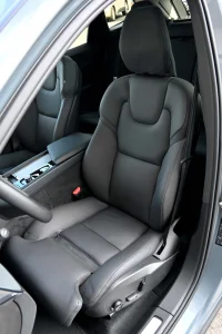 Volvo XC60 AWD H&K ULTIMATE BRIGHT XENIUM INTELLI SAFE PRO 2 293kW thumbnail
