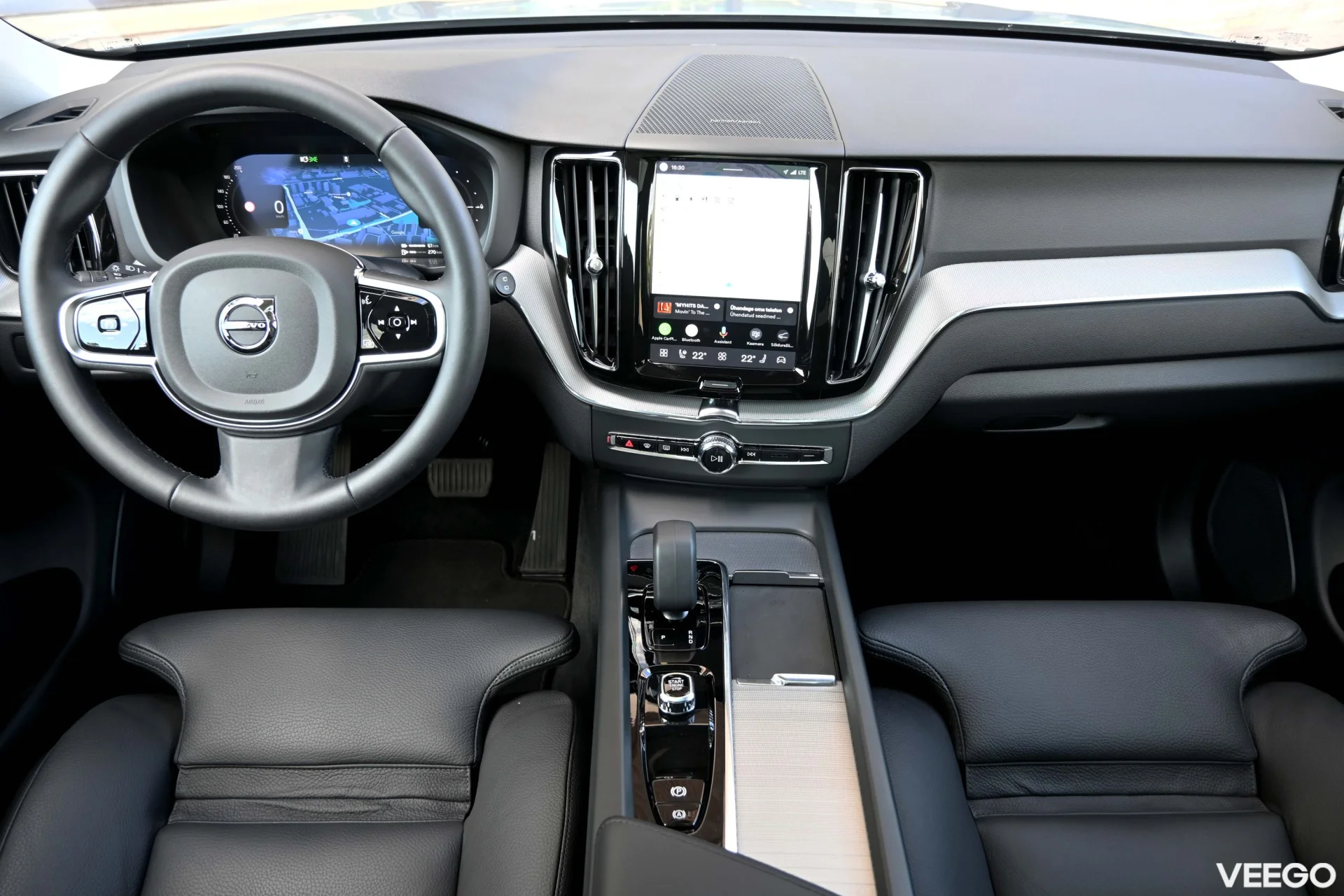 Volvo XC60 AWD H&K ULTIMATE BRIGHT XENIUM INTELLI SAFE PRO 2 293kW