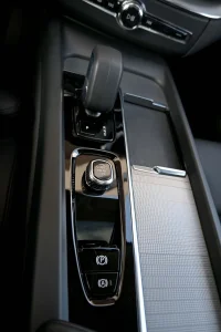 Volvo XC60 AWD H&K ULTIMATE BRIGHT XENIUM INTELLI SAFE PRO 2 293kW thumbnail