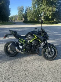 Kawasaki Z900 0.9 92kW thumbnail