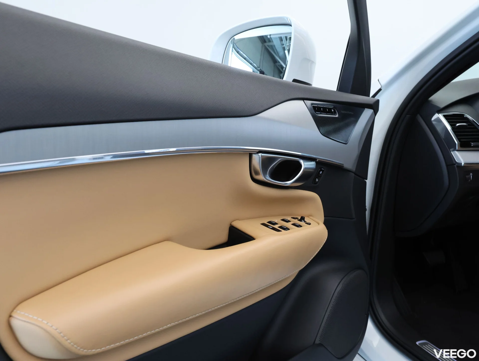 Volvo XC90 B5 AWD R-Desing 173kW