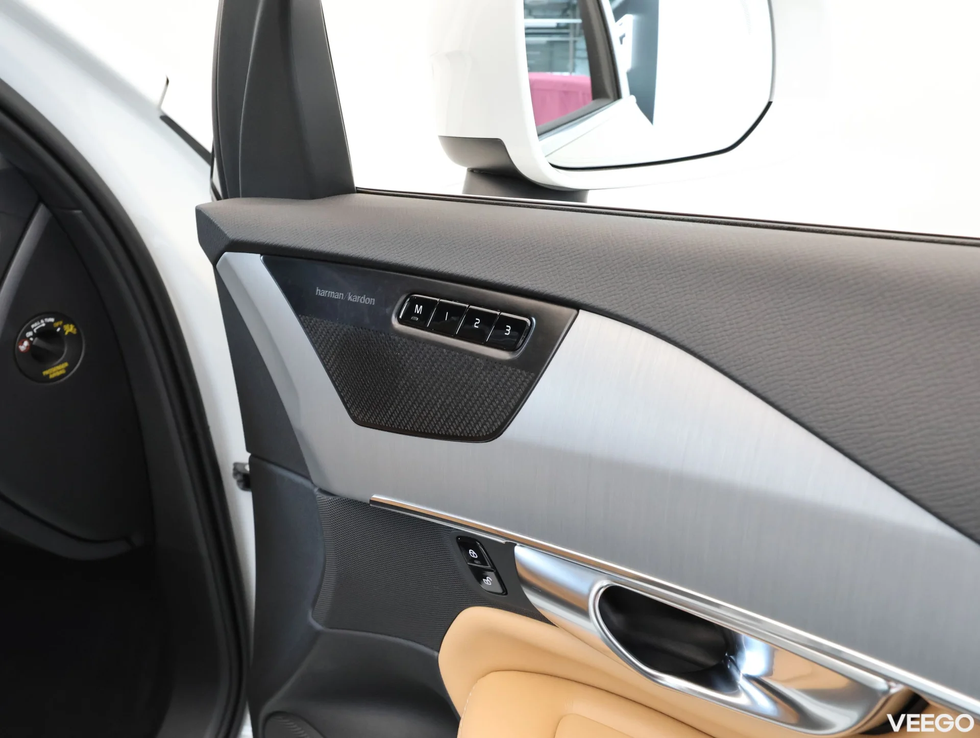 Volvo XC90 B5 AWD R-Desing 173kW