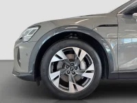 Audi Q8 e-tron 158kW thumbnail
