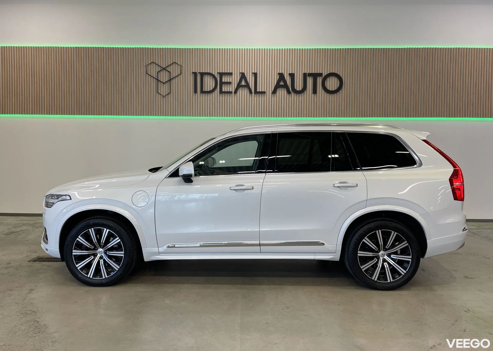Volvo XC90 T8 Inscription 7s 2 228kW