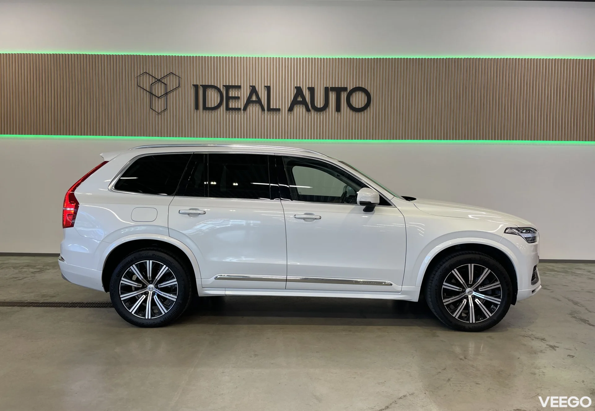 Volvo XC90 T8 Inscription 7s 2 228kW
