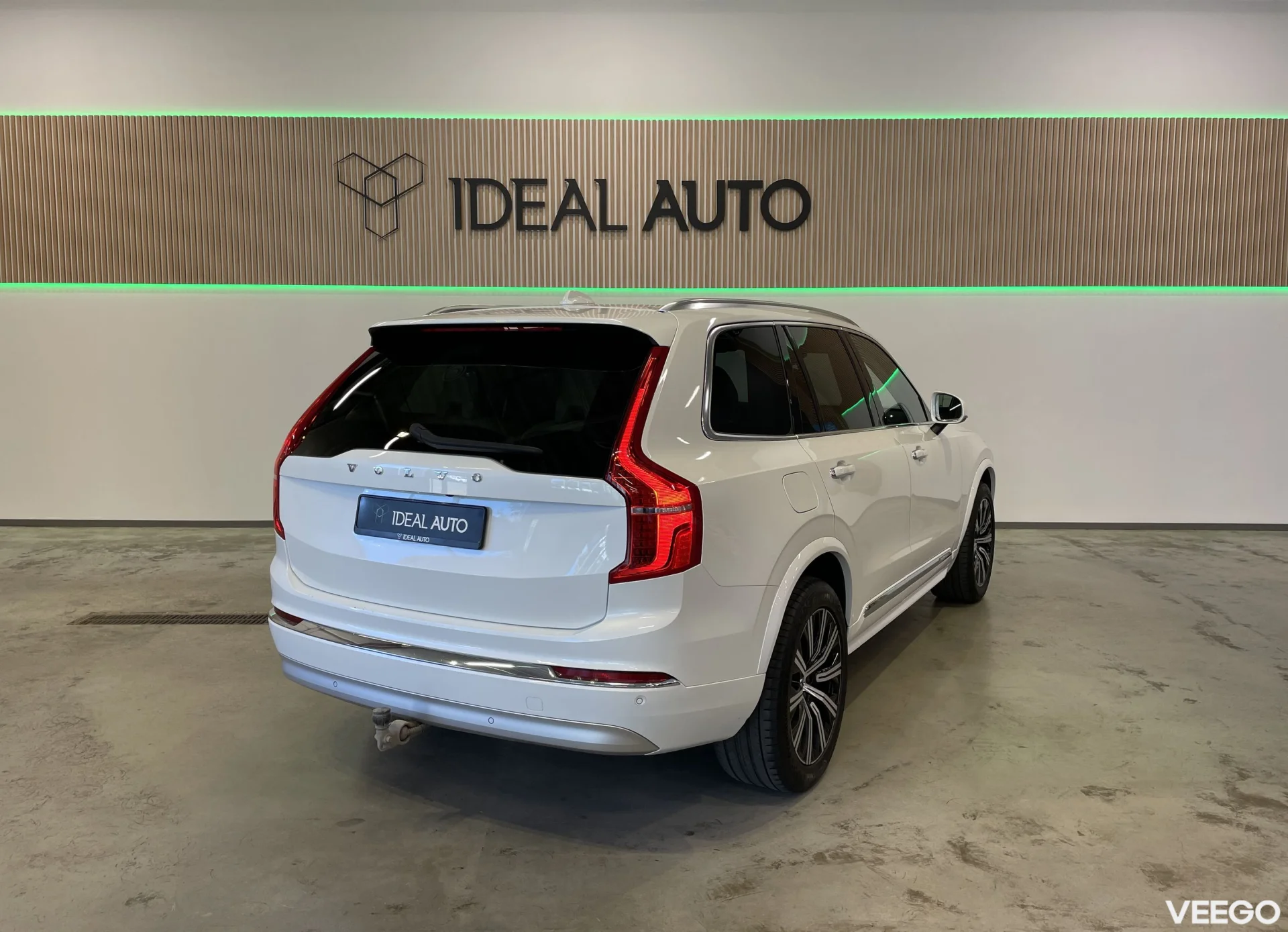 Volvo XC90 T8 Inscription 7s 2 228kW