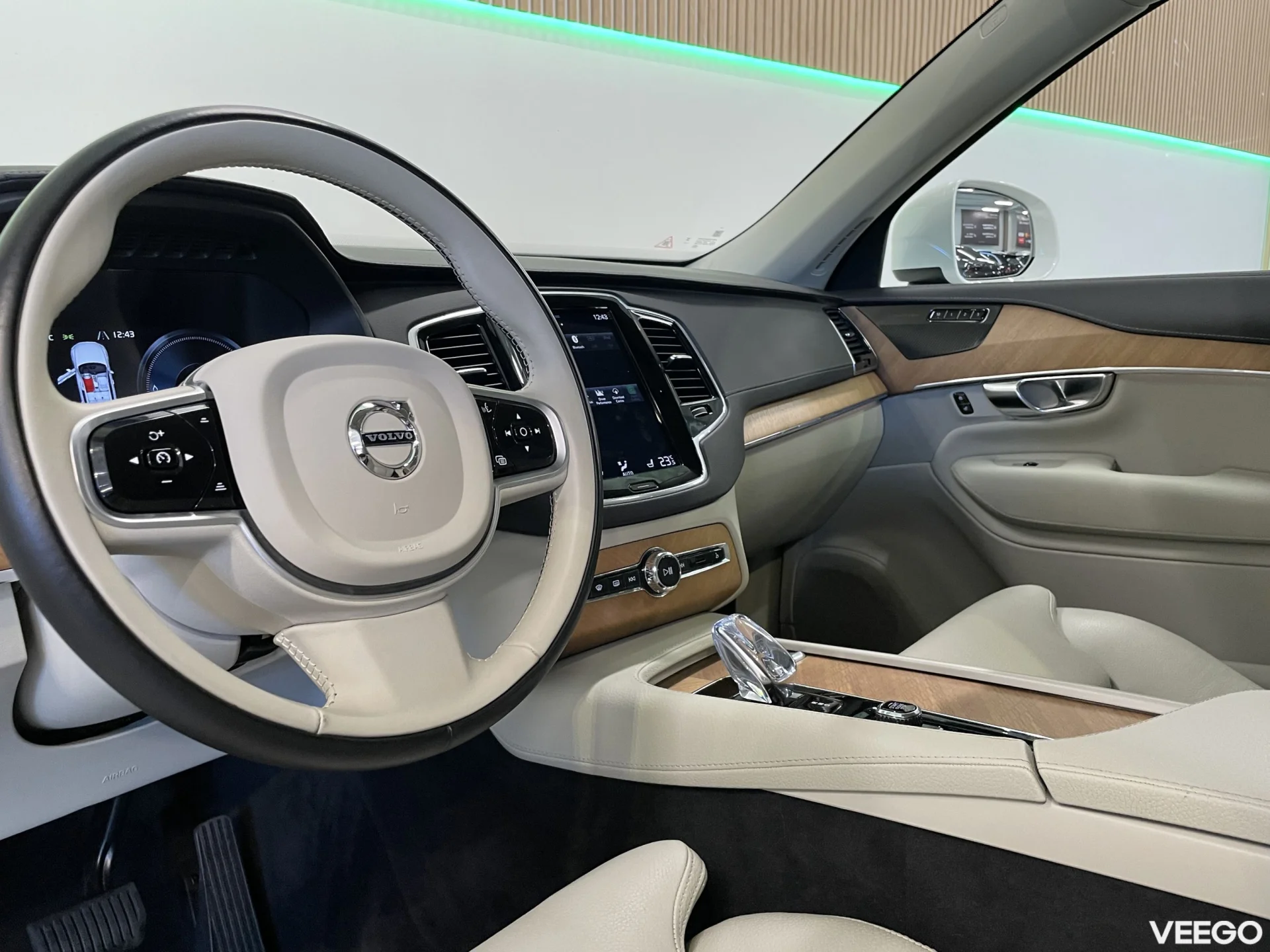 Volvo XC90 T8 Inscription 7s 2 228kW