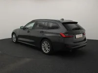 BMW 318 2 110kW thumbnail