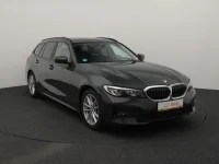 BMW 318 2 110kW thumbnail
