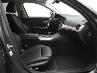BMW 318 2 110kW thumbnail