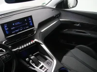 Peugeot 3008 1.5 96kW thumbnail