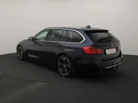 BMW 320 2 120kW thumbnail