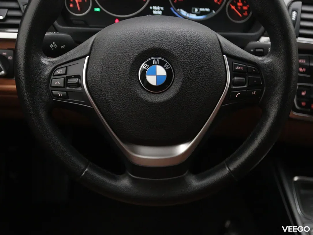 BMW 320 2 120kW