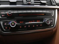 BMW 320 2 120kW thumbnail