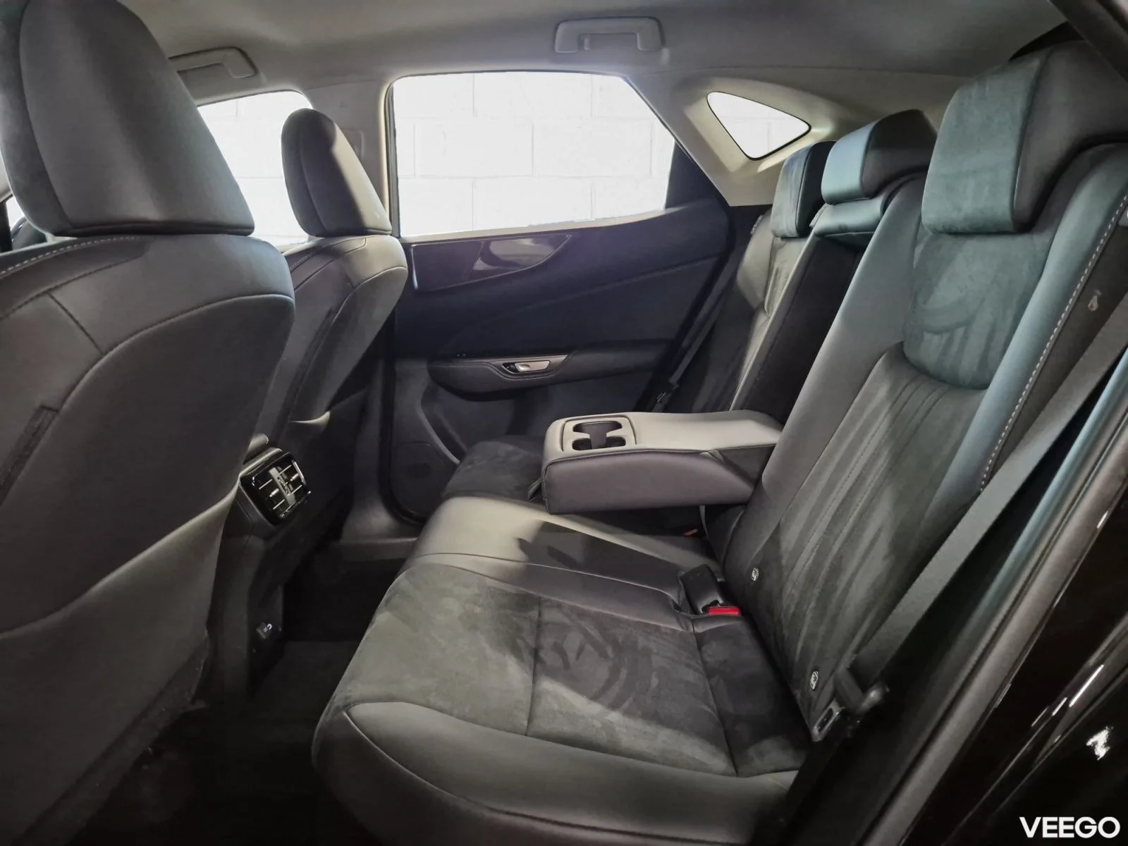 Lexus NX Comfort 2.5 140kW