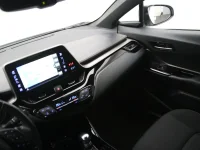 Toyota C-HR 1.8 90kW thumbnail
