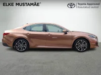 Toyota Camry 137kW thumbnail