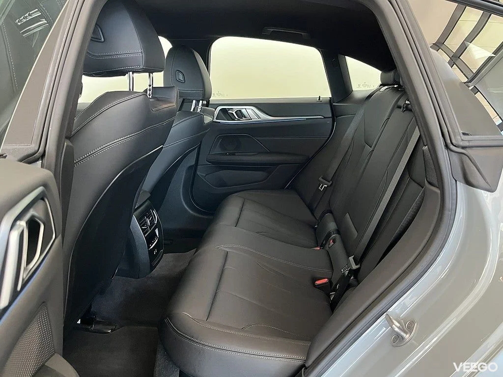 BMW i4 eDrive40 M Sport 18" Rattvärme Drag Drive/Park Assist 0kW