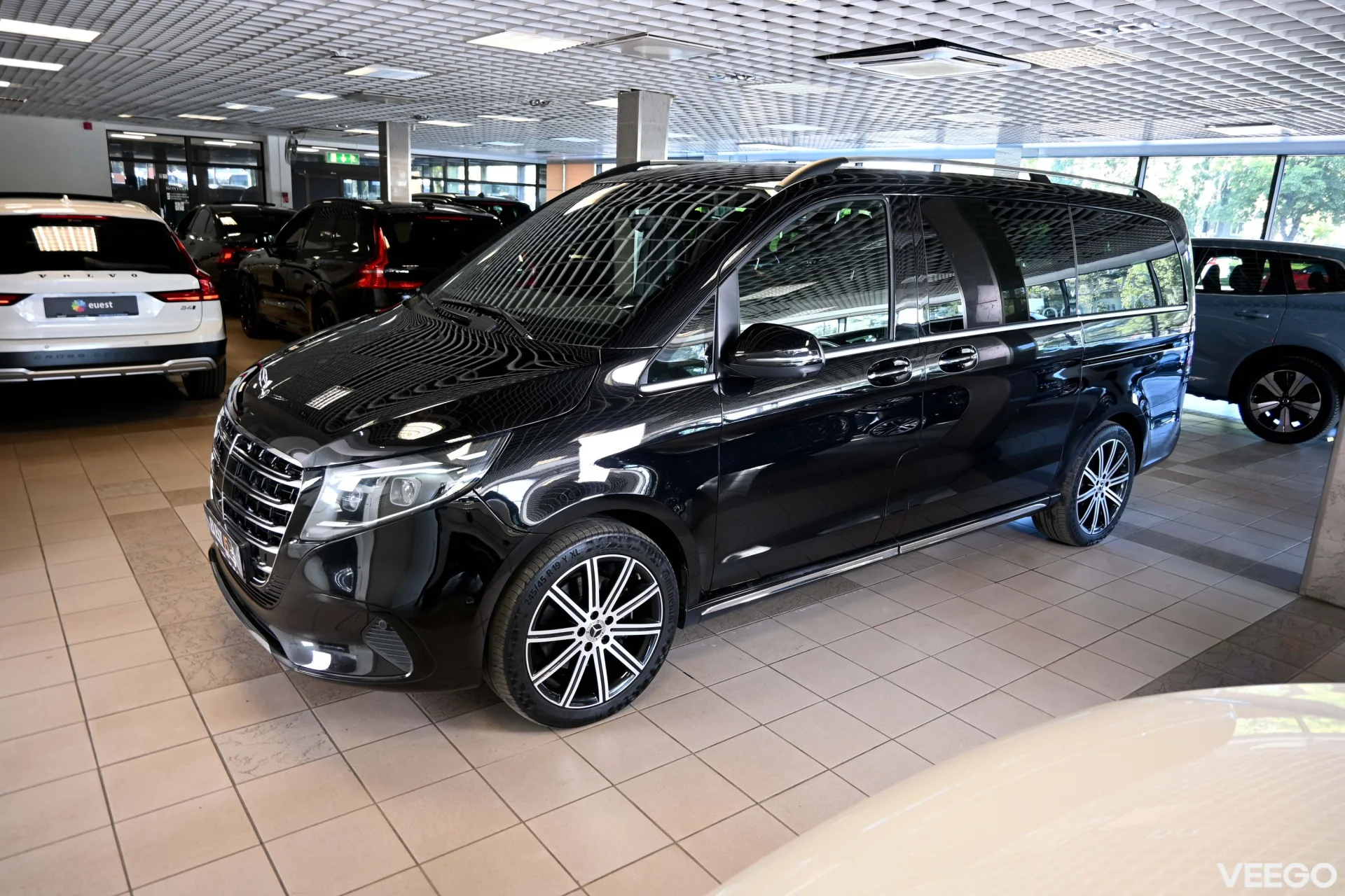 Mercedes-Benz V300 4MATIC BURMESTER LONG EXCLUSIVE FACELIFT 2 174kW